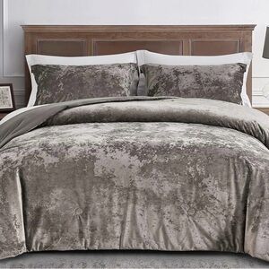 Comforter Set - Queen